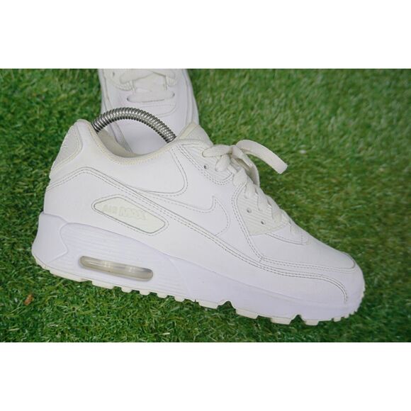 NIKE TRIPLE WHITE AIR MAX 90 BIG KIDS SNEAKER - SIZE US 6.5Y - Picture 2 of 7